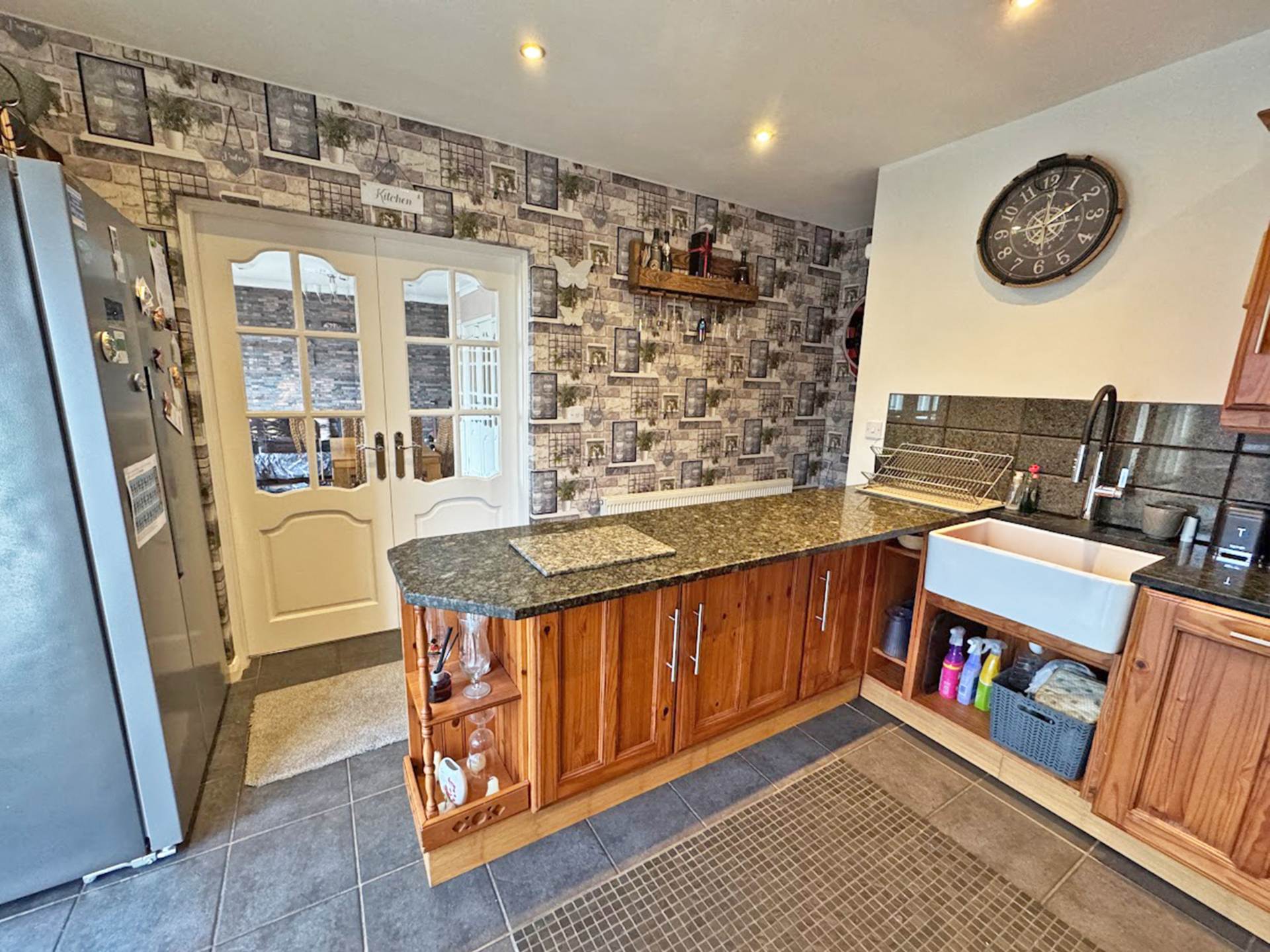 Additional Property Image 4 bedroom Semi Detached for sale in Oldham 5
