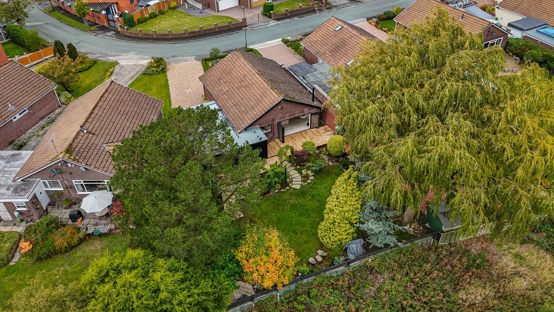 Additional Property Image 4 bedroom Detached Bungalow for sale in Oldham 32