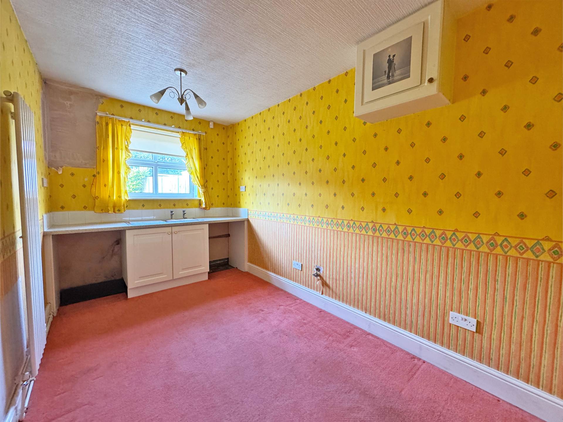Additional Property Image 4 bedroom Semi Detached for sale in Oldham 7