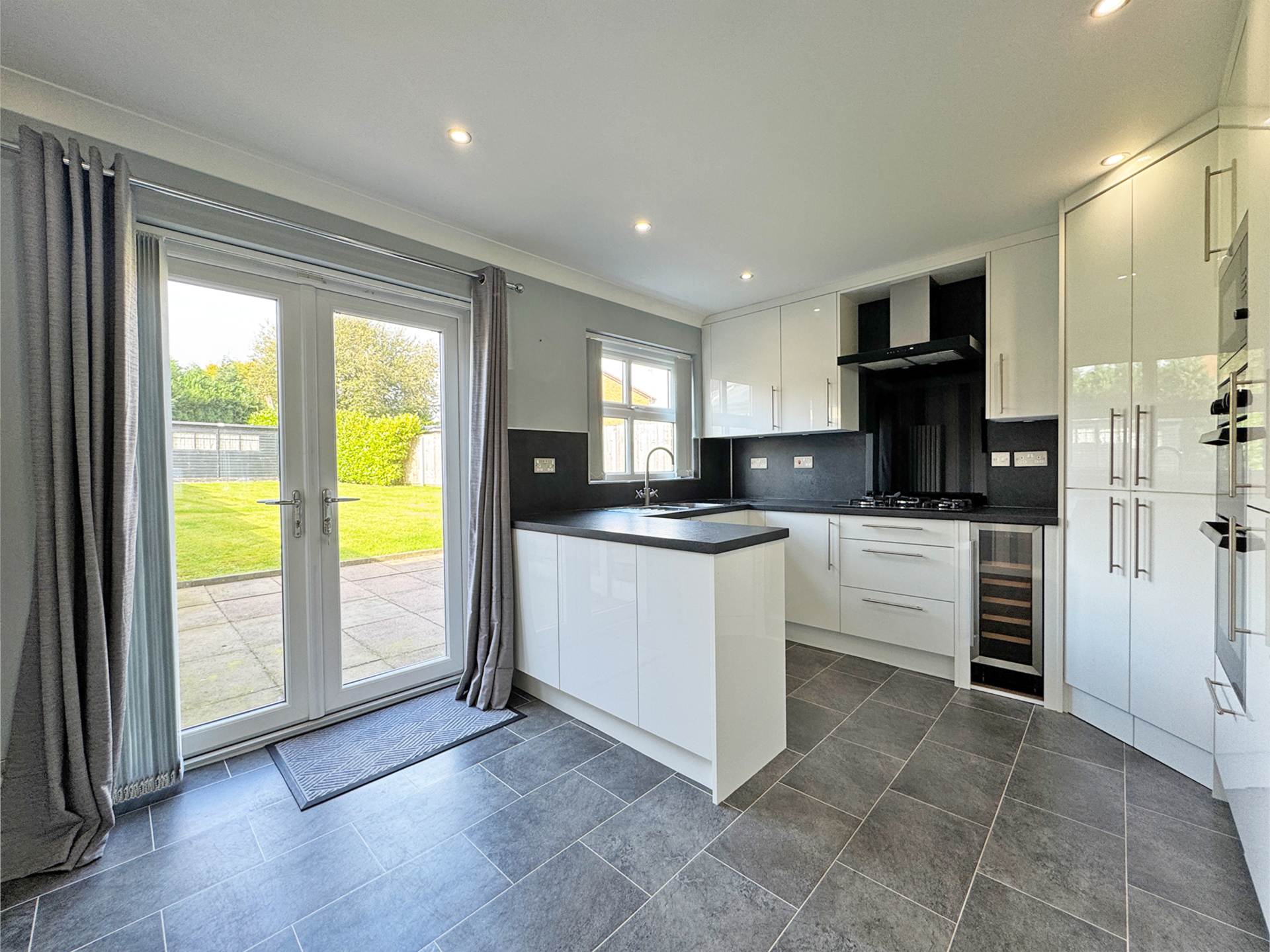 Additional Property Image 4 bedroom Semi Detached for sale in Oldham 12