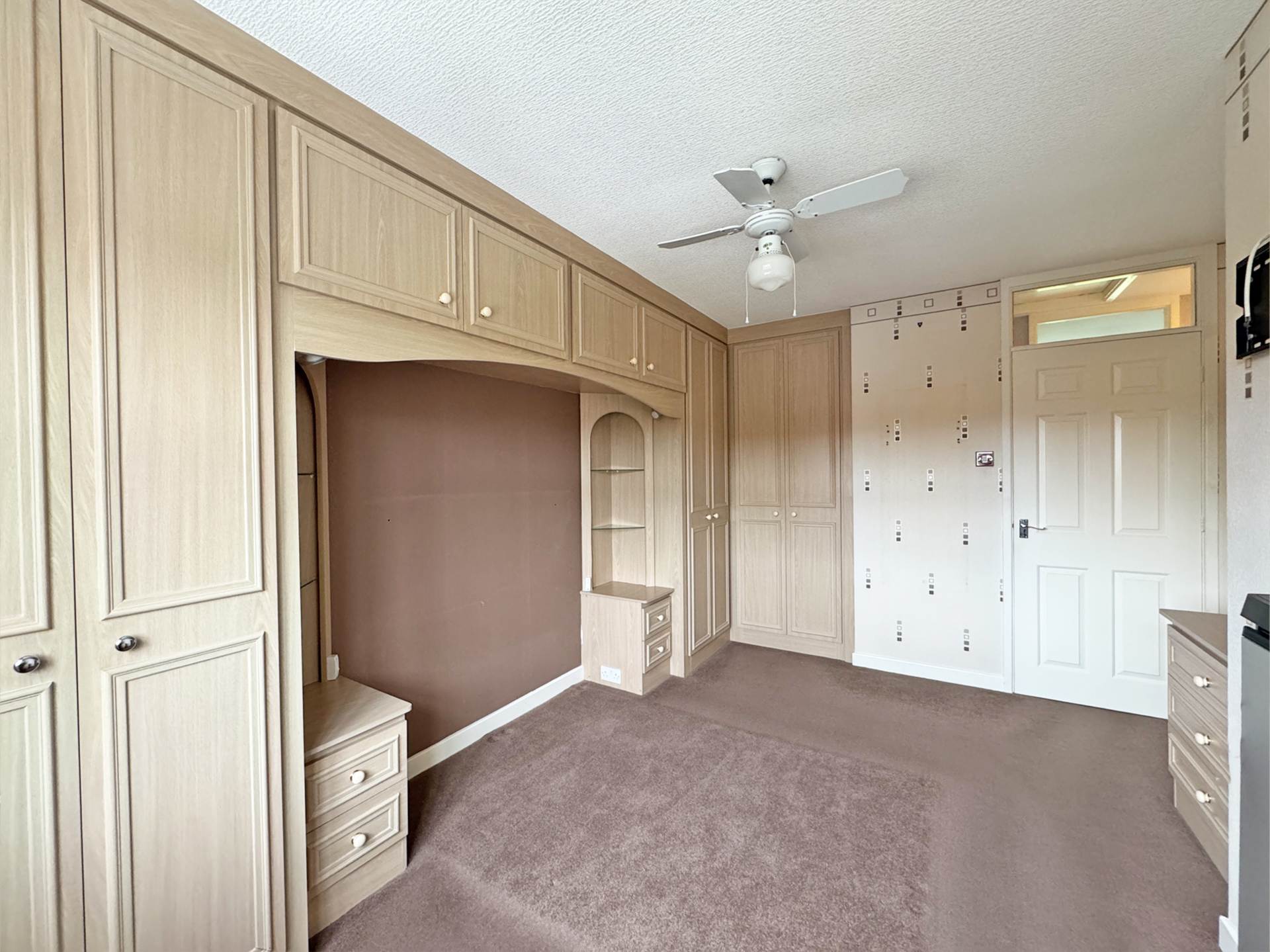 Additional Property Image 4 bedroom Semi Detached for sale in Oldham 17