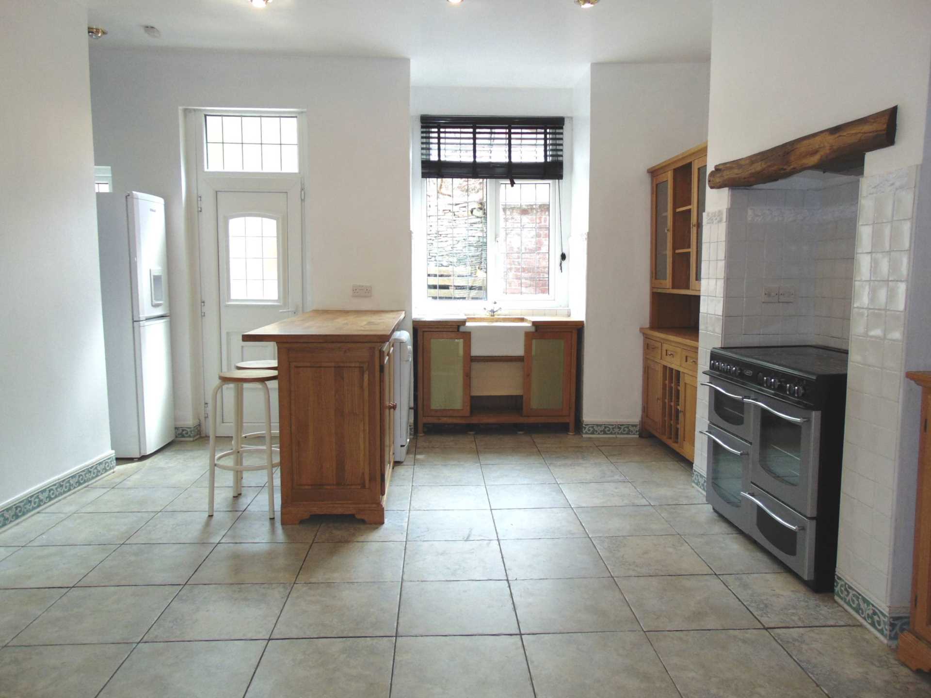 Additional Property Image 3 bedroom End of Terrace to rent in Oldham 4