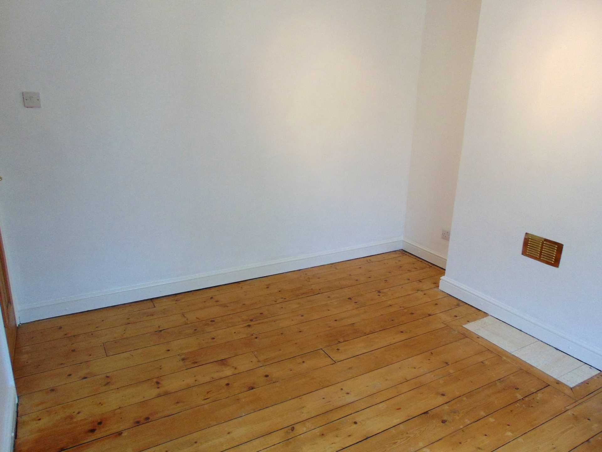 Additional Property Image 3 bedroom End of Terrace to rent in Oldham 12
