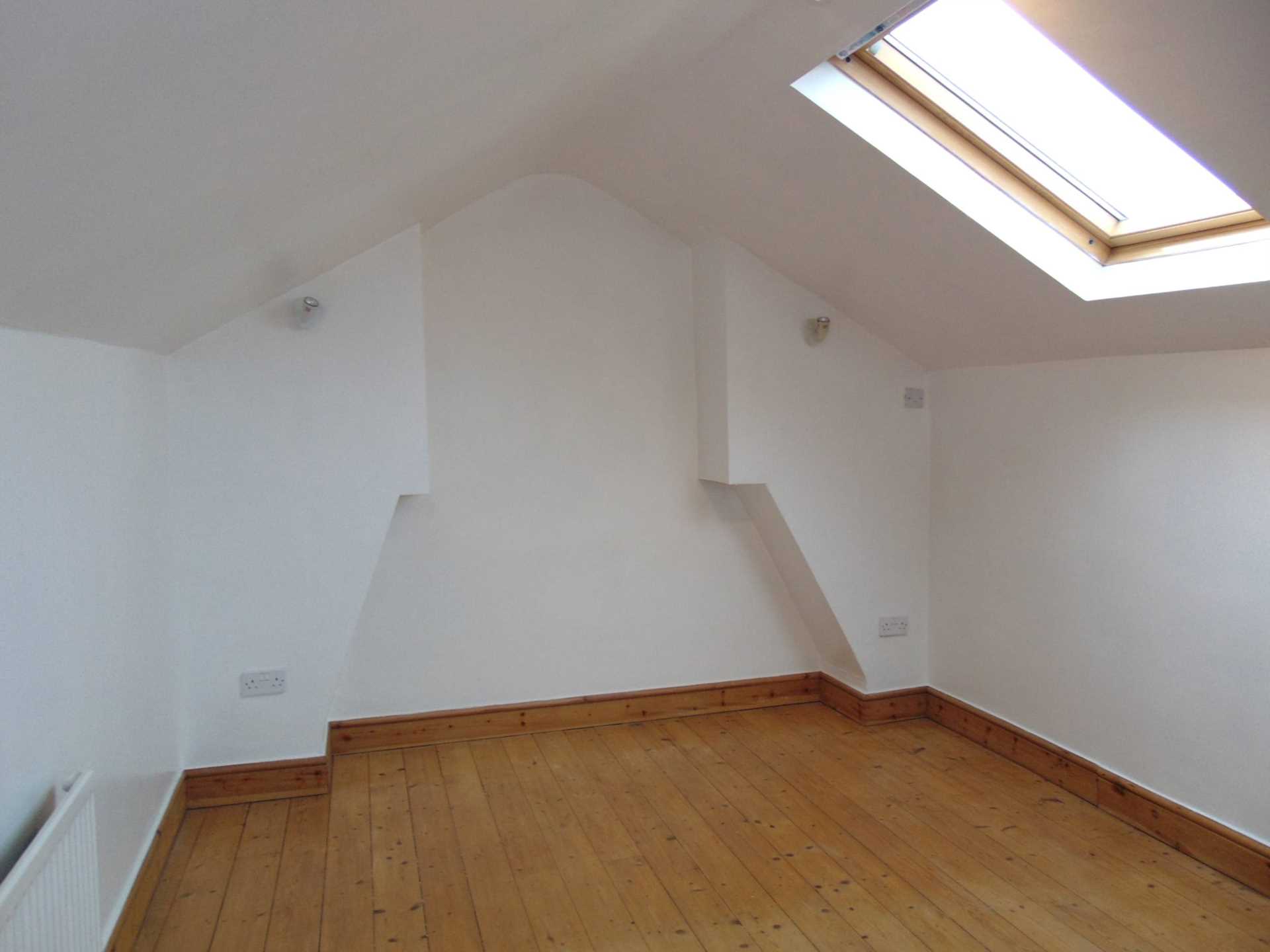 Additional Property Image 3 bedroom End of Terrace to rent in Oldham 13