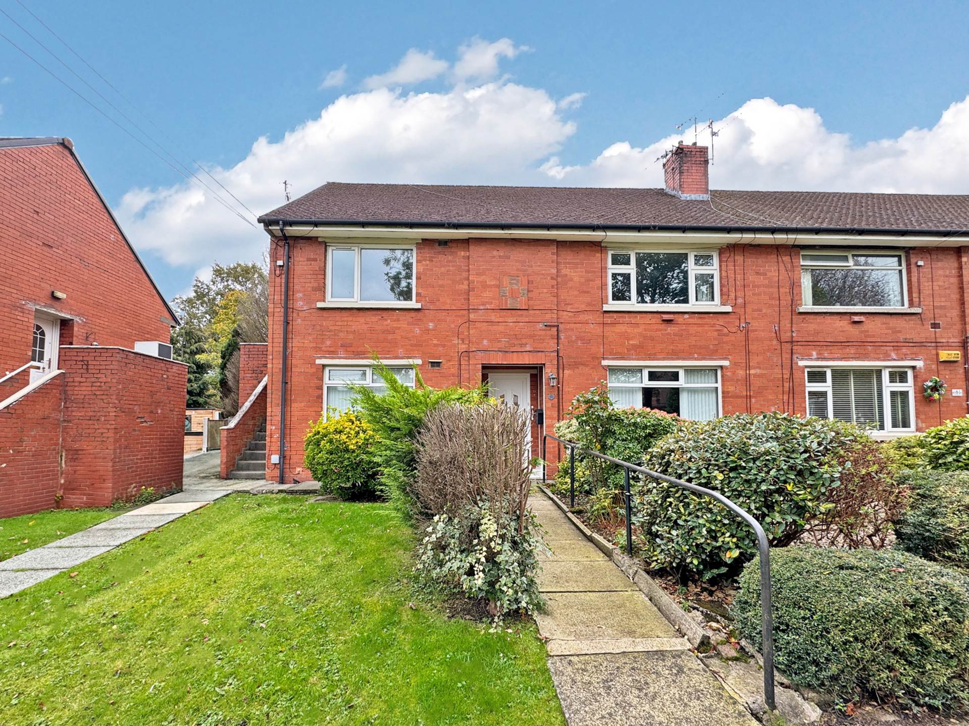 2 bedroom Apartment for sale in Oldham