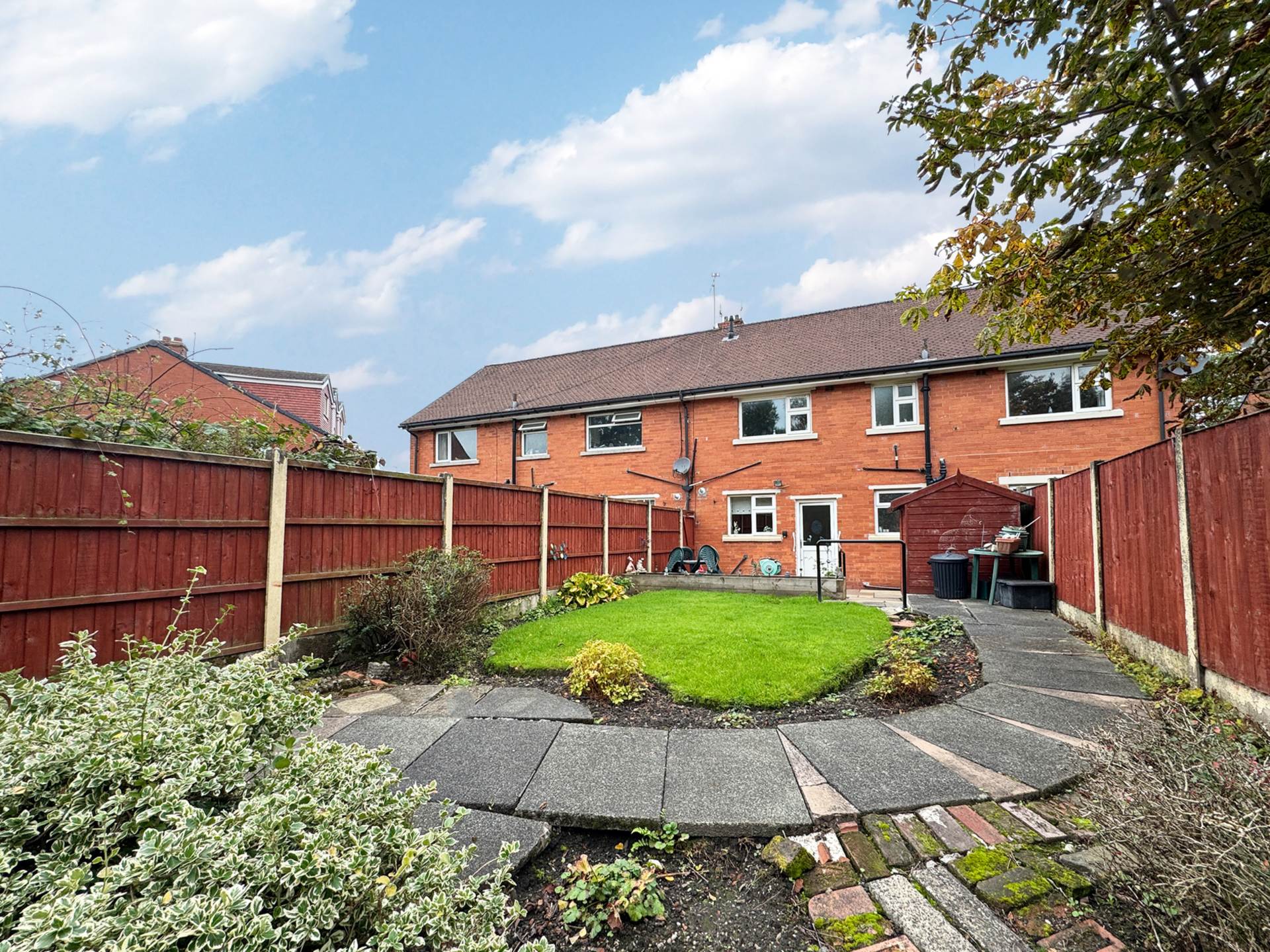 Additional Property Image 2 bedroom Apartment for sale in Oldham 12