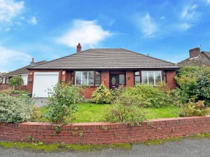 2 bedroom Detached for sale in Oldham