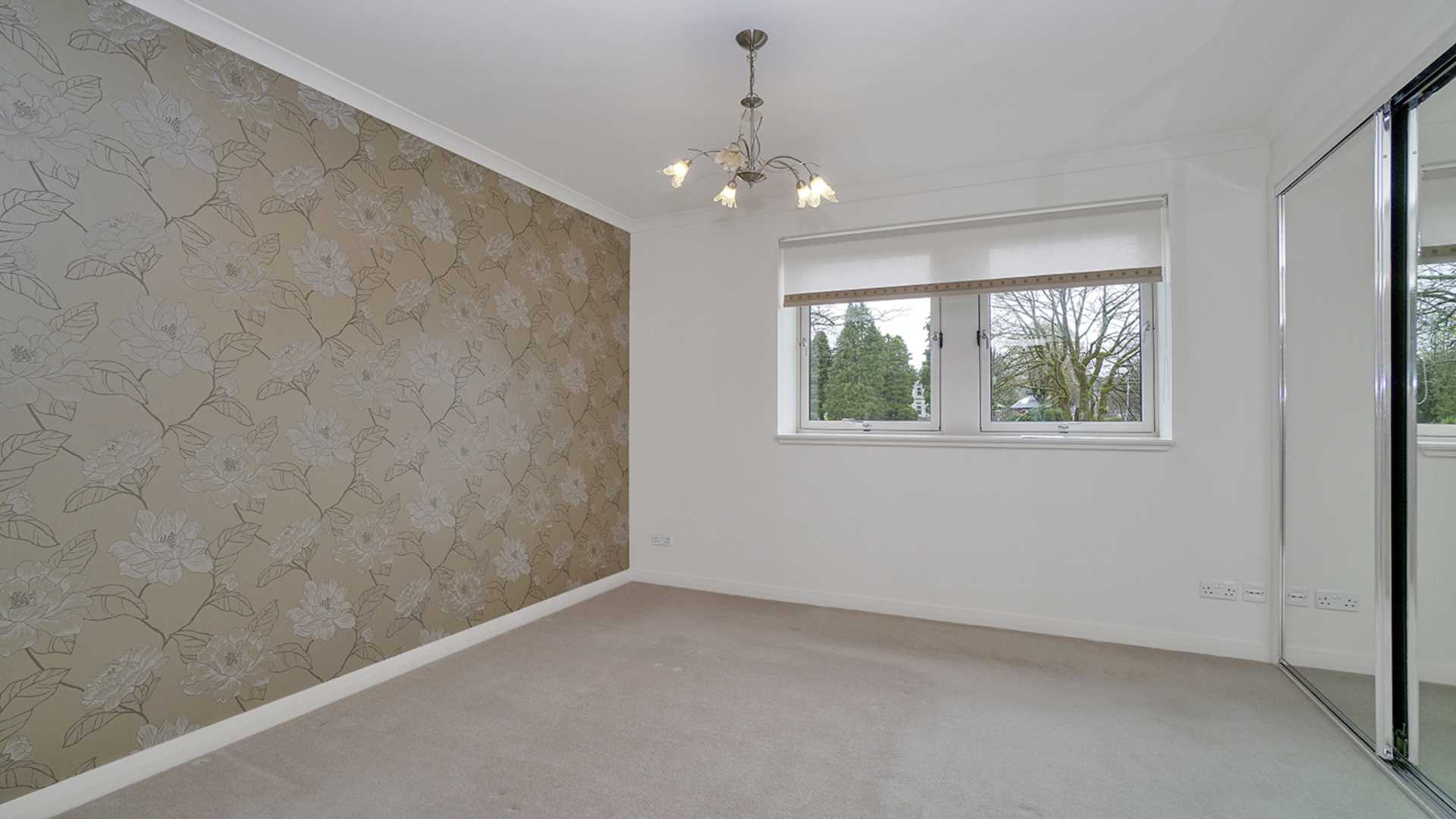 Additional Property Image 2 bedroom Duplex to rent in Bridge Of Weir 6