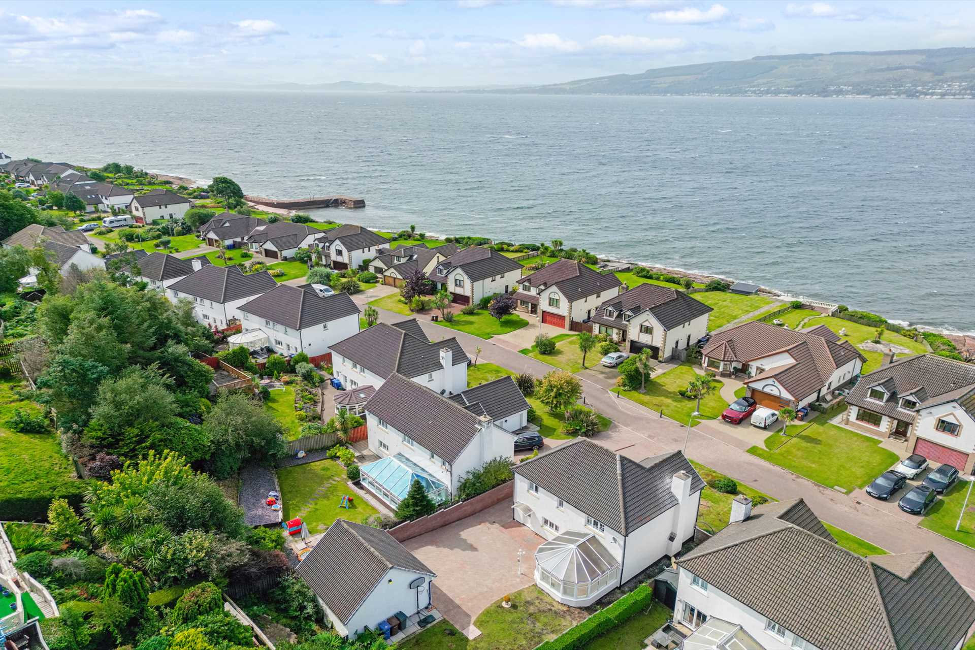 Additional Property Image 5 bedroom Detached to rent in Wemyss Bay 2