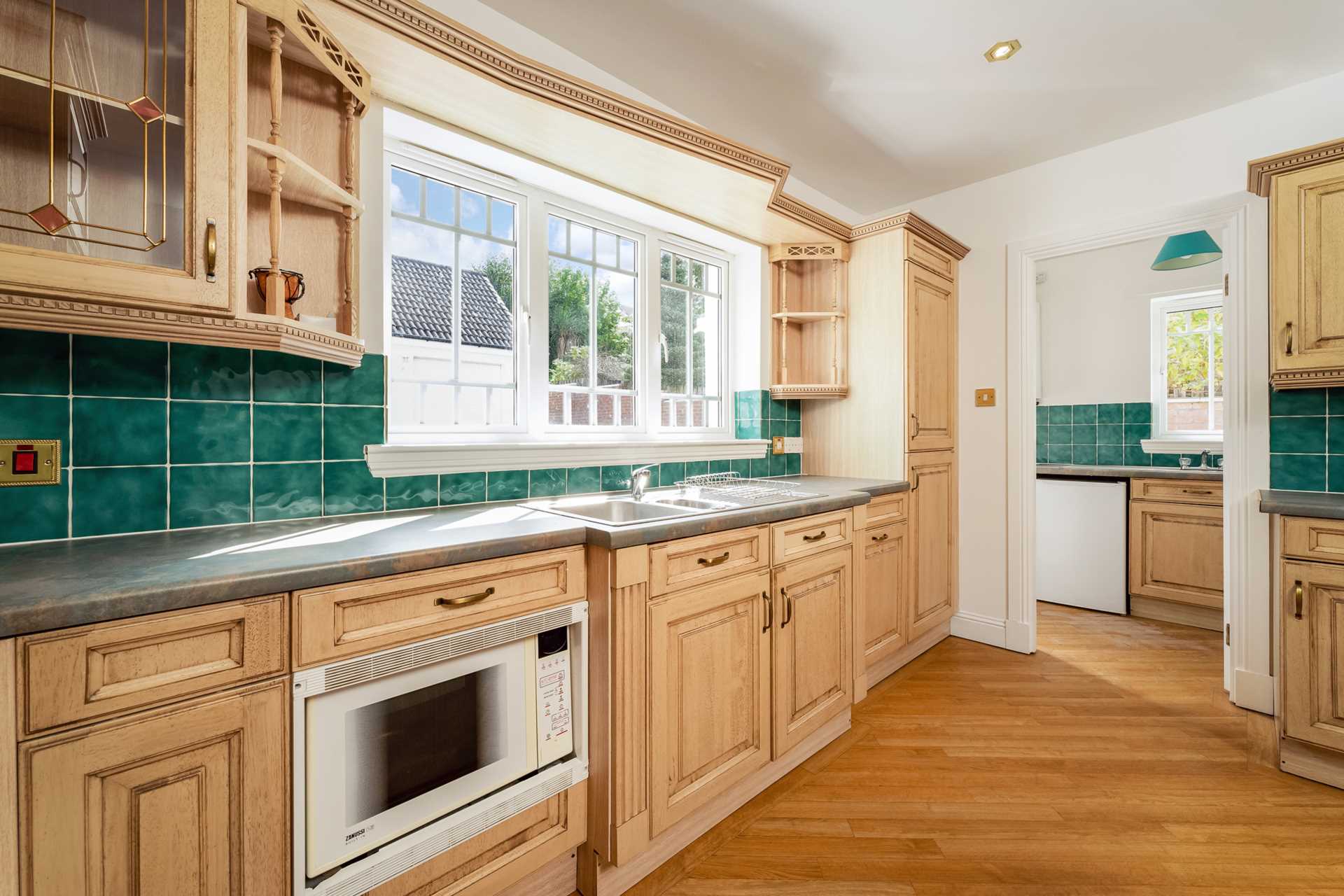 Additional Property Image 5 bedroom Detached to rent in Wemyss Bay 7