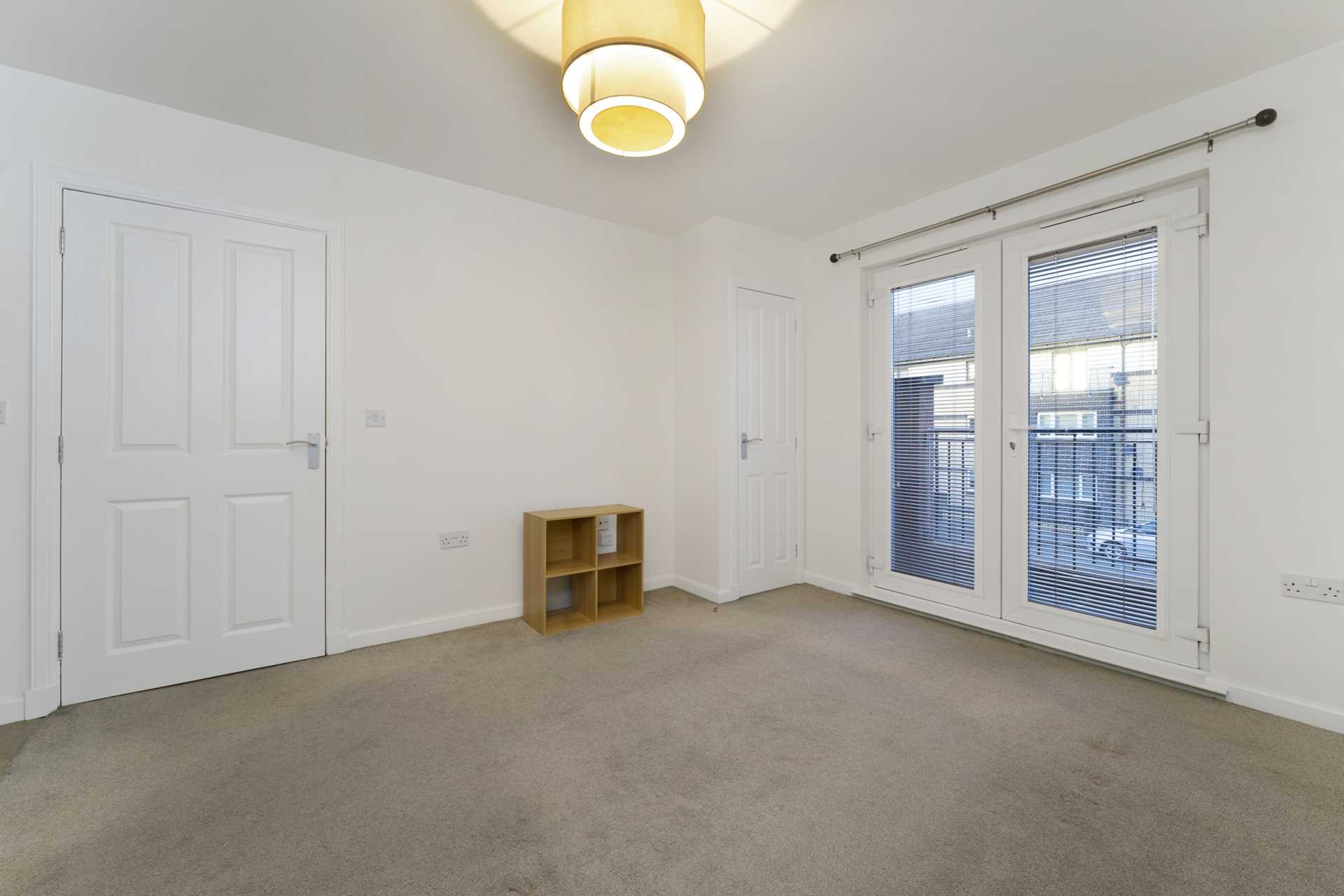 Additional Property Image 2 bedroom Apartment to rent in Renfrew 2