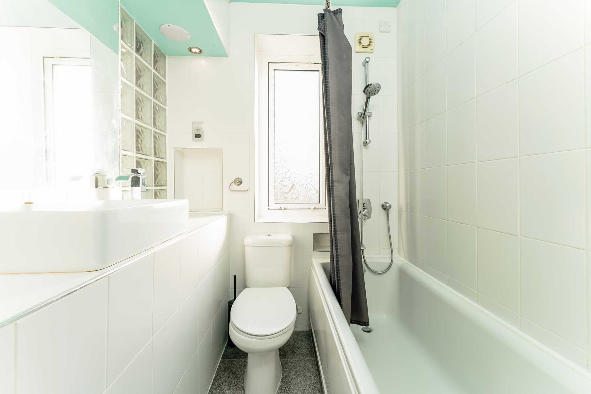 Additional Property Image 1 bedroom Flat to rent in Lochwinnoch 9
