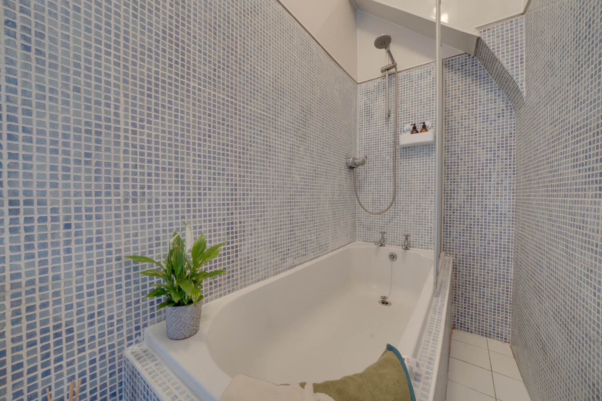 Additional Property Image 1 bedroom Apartment for sale in Greenock 10