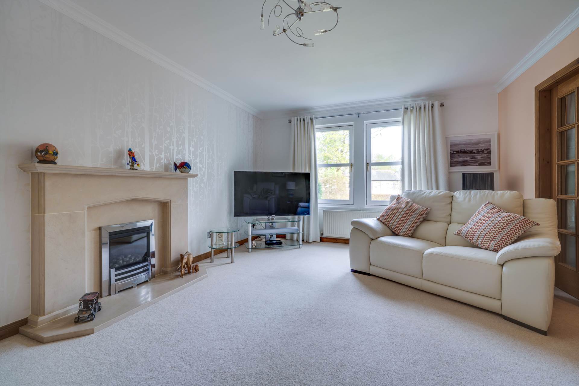Additional Property Image 4 bedroom Detached for sale in Bridge Of Weir 5