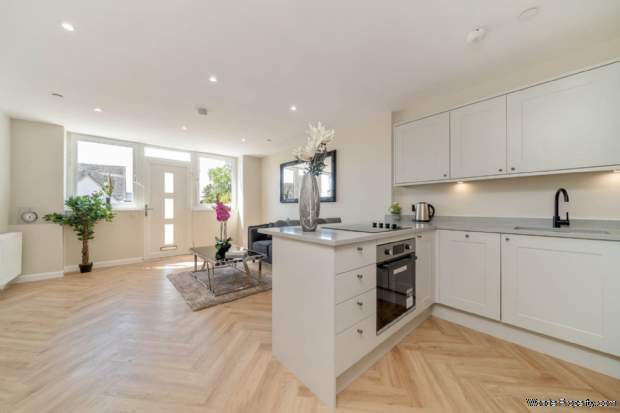Additional Property Image 2 bedroom Apartment for sale in Kilmacolm 6
