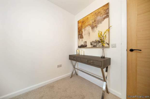 Additional Property Image 2 bedroom Apartment for sale in Kilmacolm 7