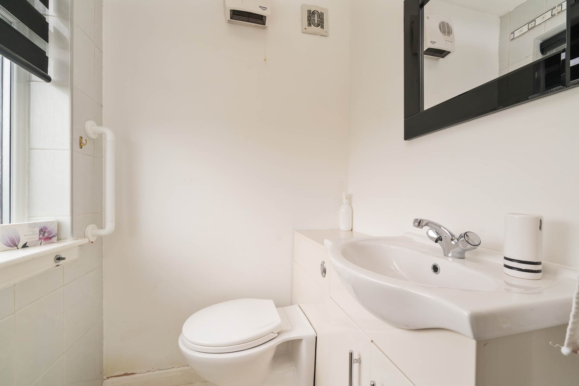 Additional Property Image 3 bedroom Semi Detached for sale in Bishopton 8