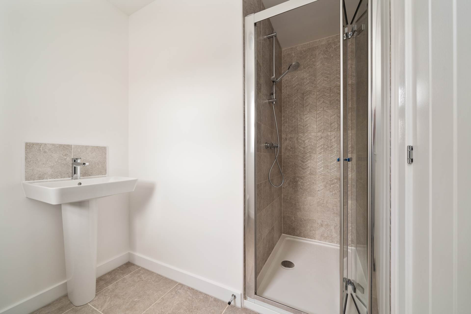 Additional Property Image 4 bedroom Detached to rent in Paisley 15