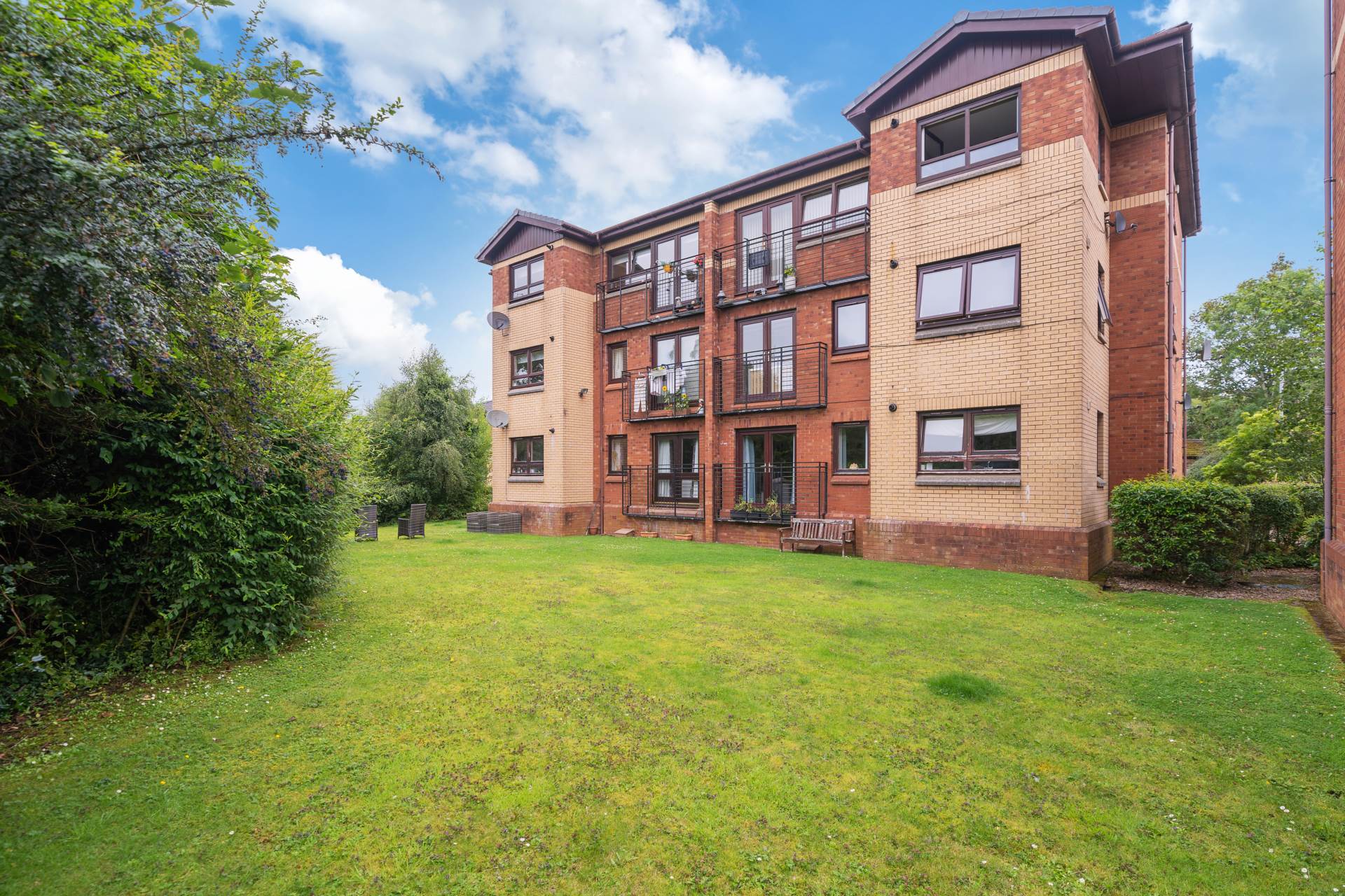 Additional Property Image 2 bedroom Apartment for sale in Kilmacolm 15