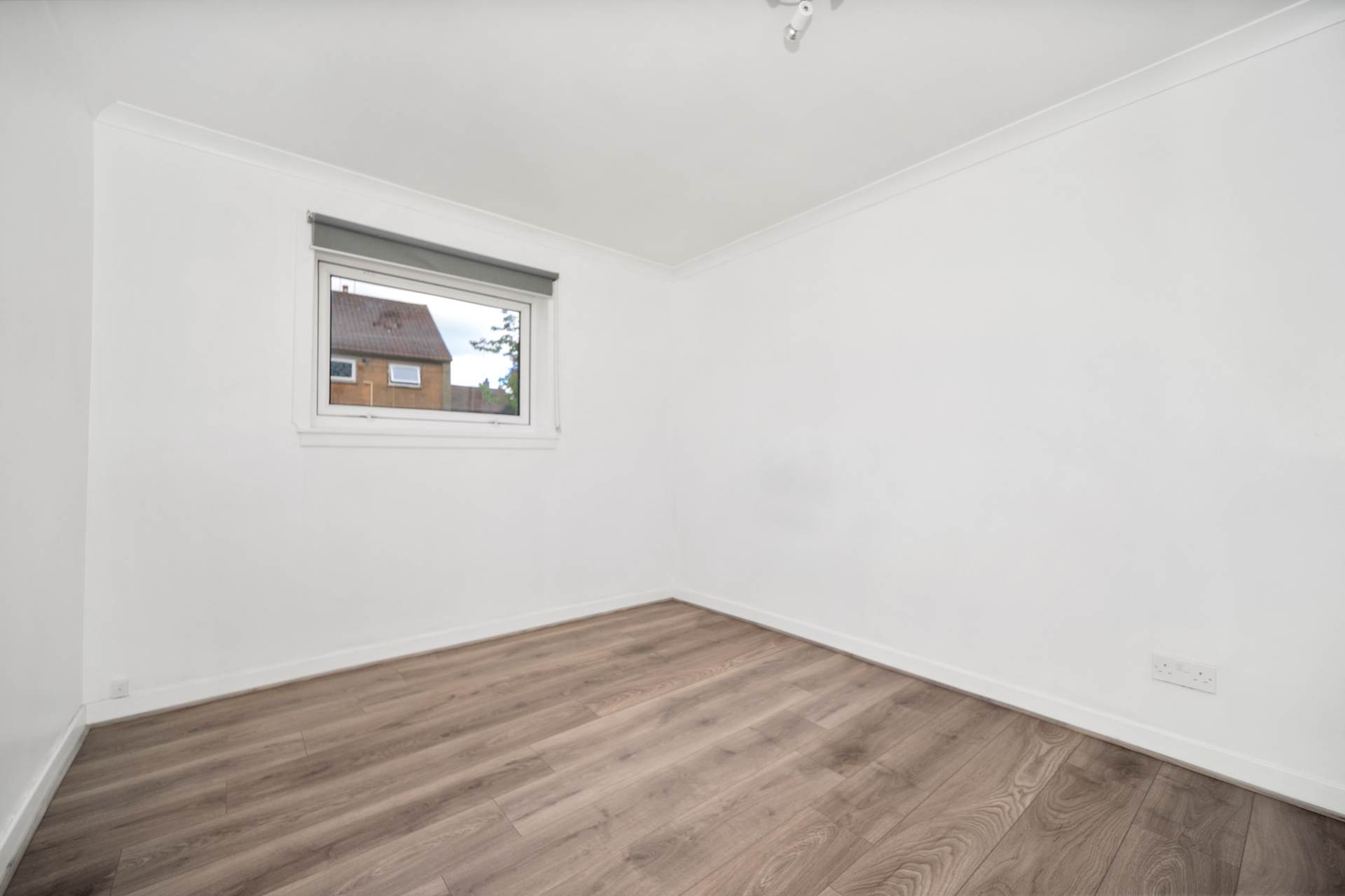 Additional Property Image 2 bedroom Apartment to rent in Johnstone 9