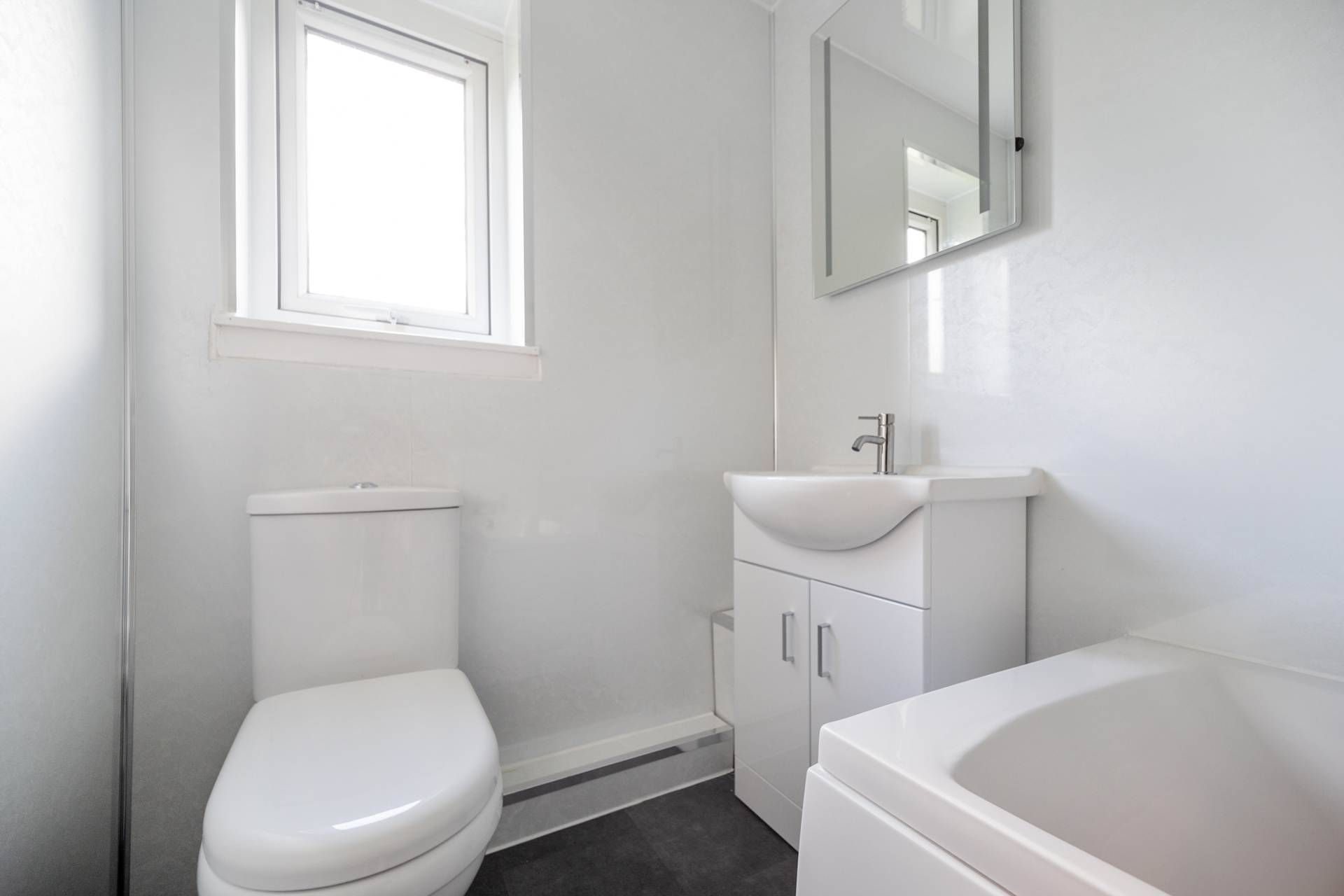 Additional Property Image 2 bedroom Apartment to rent in Johnstone 12