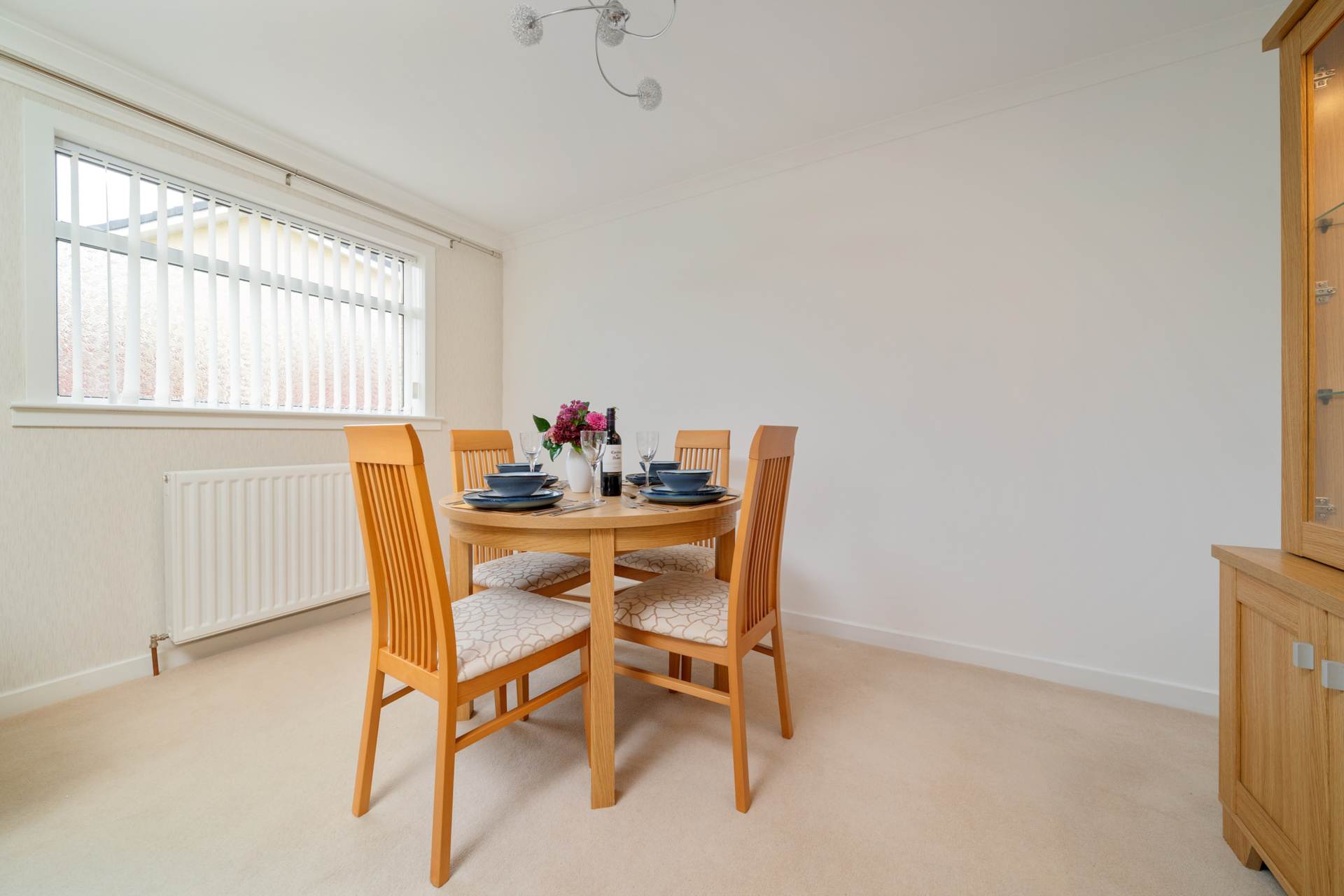 Additional Property Image 2 bedroom Detached Bungalow to rent in Largs 5