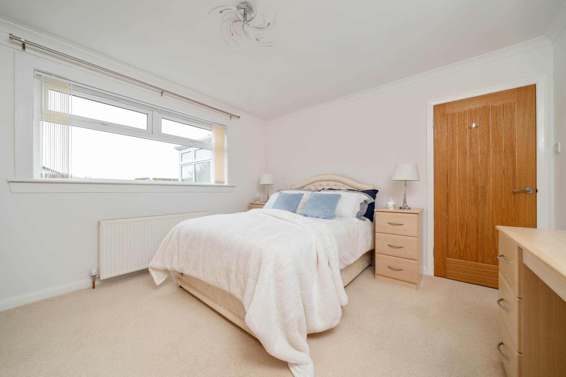 Additional Property Image 2 bedroom Detached Bungalow to rent in Largs 11
