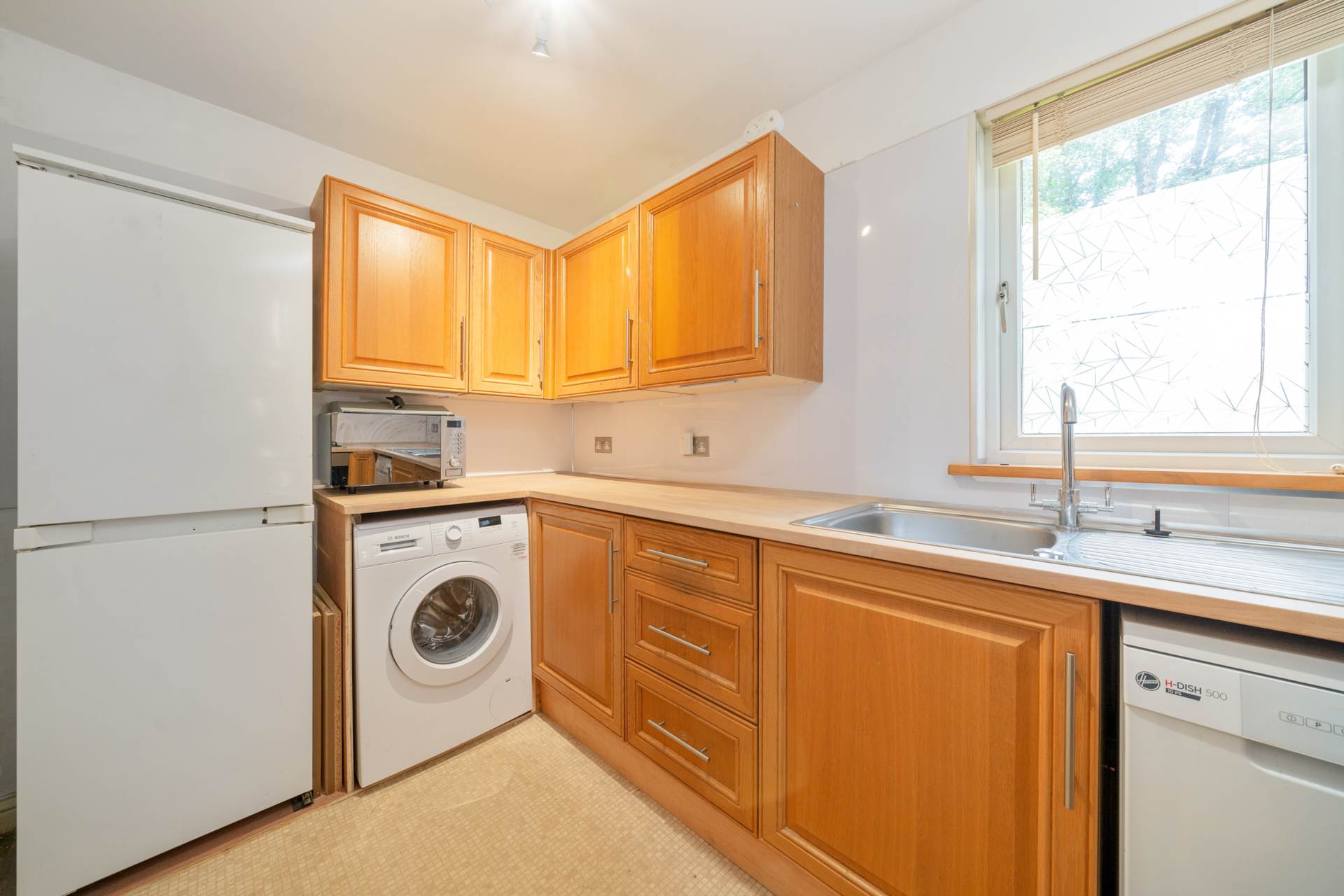 Additional Property Image 2 bedroom Apartment for sale in Bridge Of Weir 5