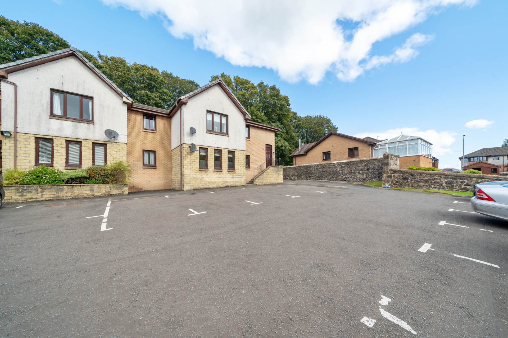 Additional Property Image 2 bedroom Apartment for sale in Bridge Of Weir 11