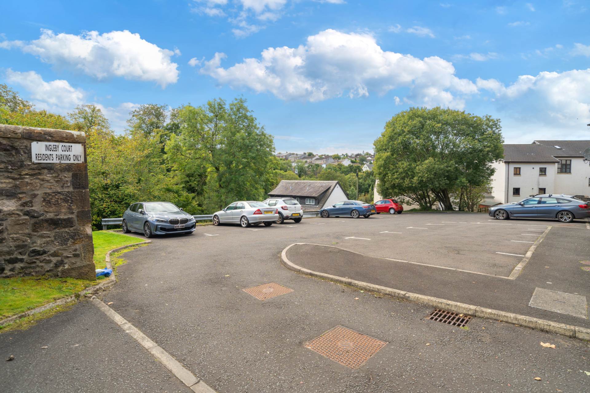 Additional Property Image 2 bedroom Apartment for sale in Bridge Of Weir 12