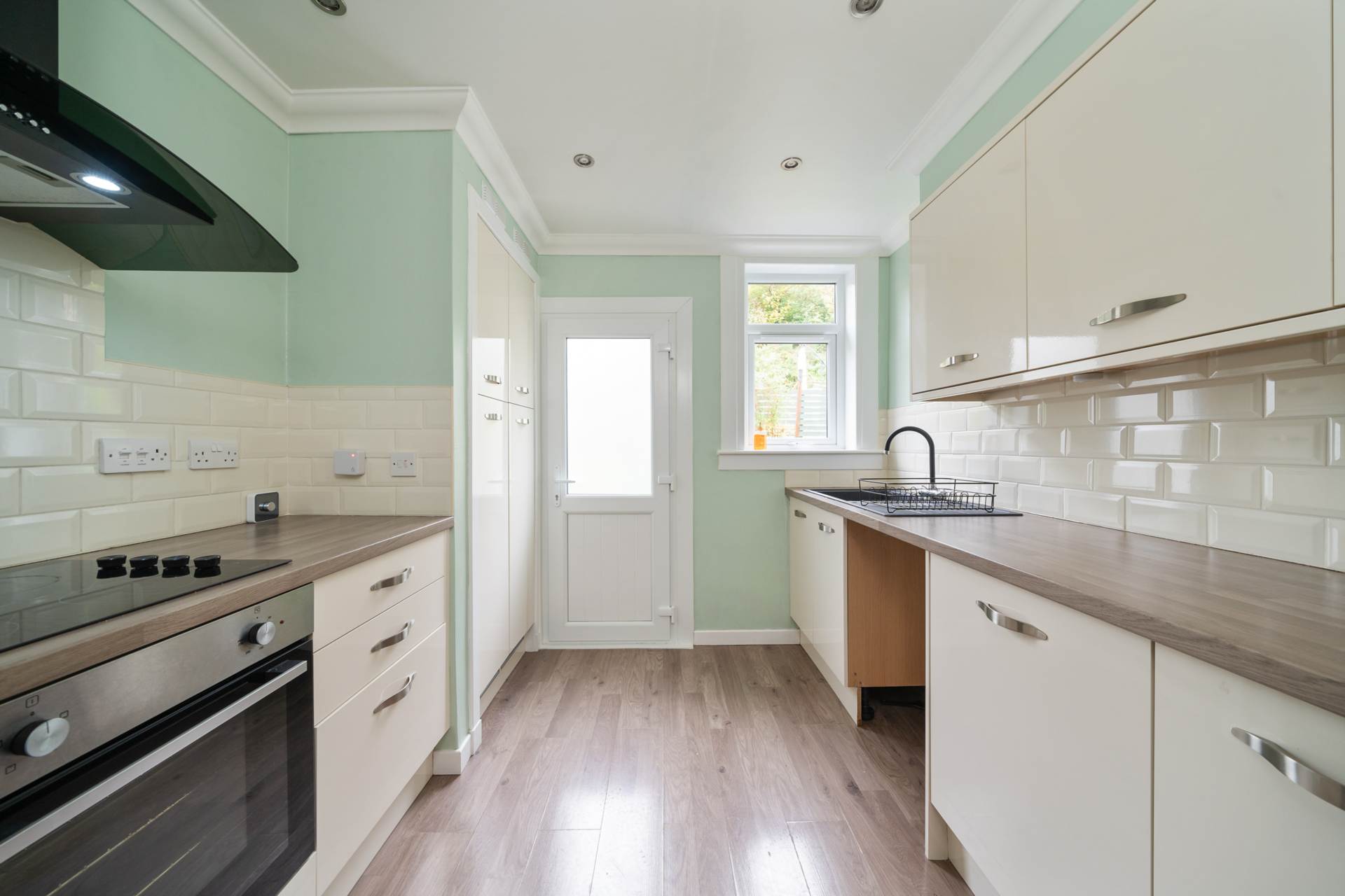 Additional Property Image 3 bedroom Terraced for sale in Kilmacolm 5