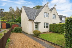 3 bedroom Terraced for sale in Kilmacolm