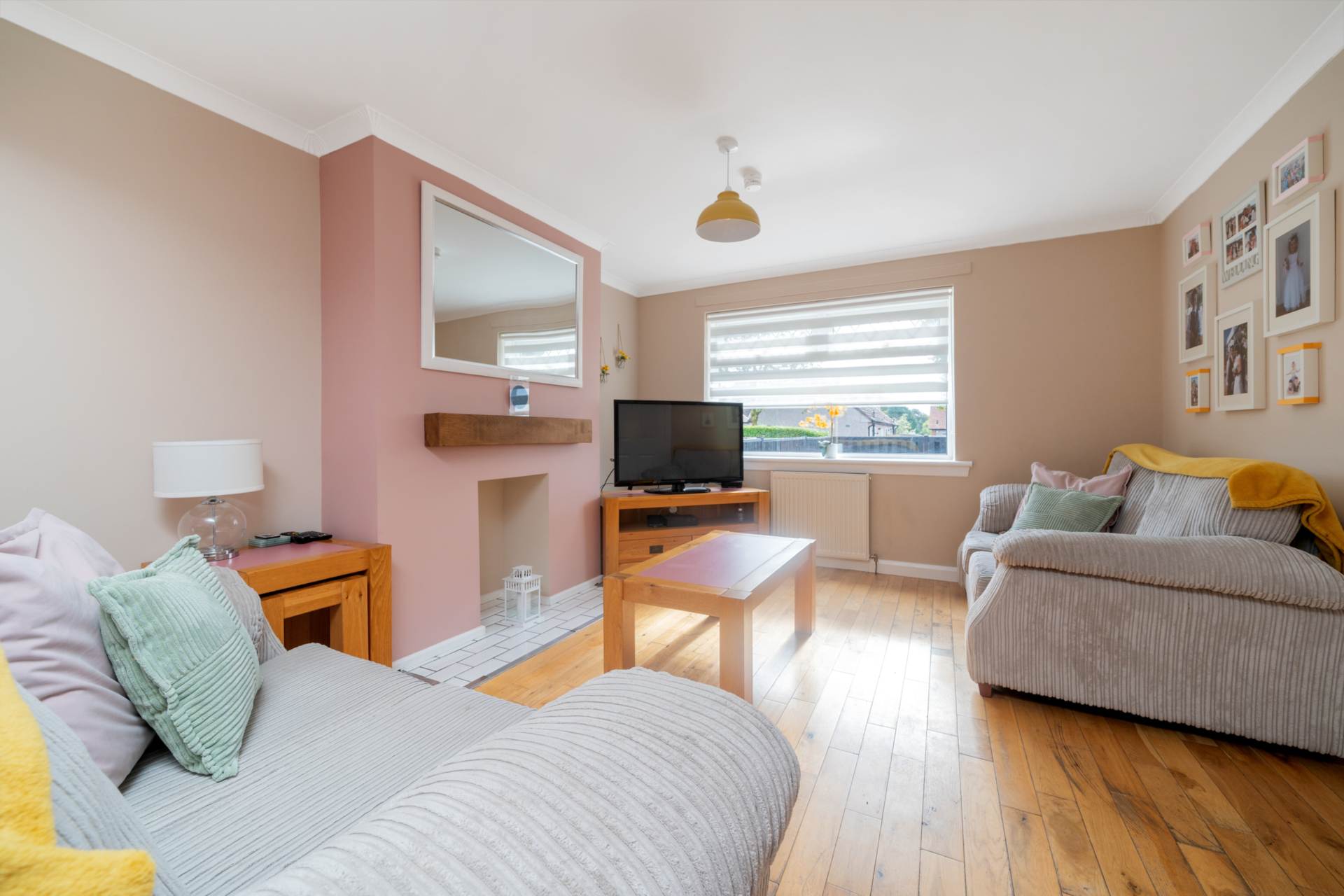 Additional Property Image 2 bedroom Terraced for sale in Kilmacolm 2