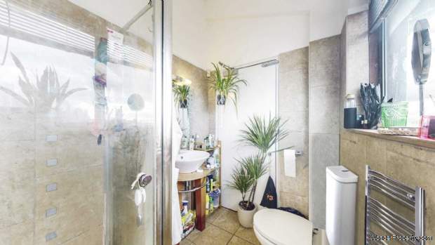 Additional Property Image 2 bedroom Duplex for sale in London 9