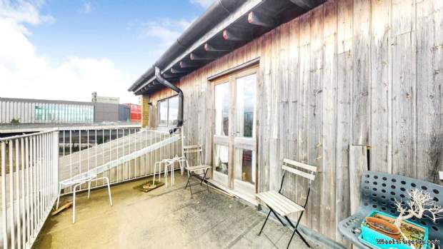 Additional Property Image 2 bedroom Duplex for sale in London 10