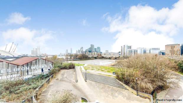 Additional Property Image 2 bedroom Duplex for sale in London 12