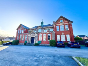 2 bedroom Apartment for sale in St Helens