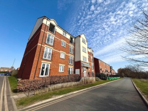 1 bedroom Apartment to rent in Warrington