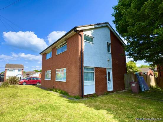 2 bedroom Semi Detached for sale in Wigan