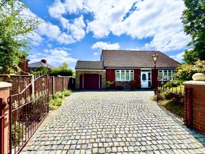 4 bedroom Detached Bungalow for sale in St Helens