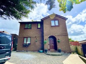 4 bedroom Detached for sale in St Helens