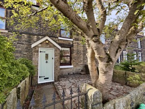 2 bedroom Terraced to rent in Wigan