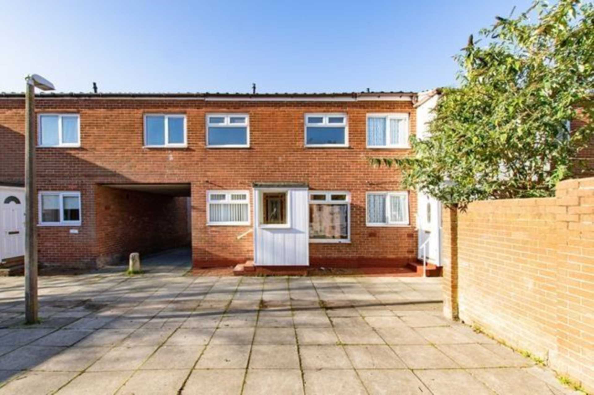 3 bedroom Town House to rent in Skelmersdale