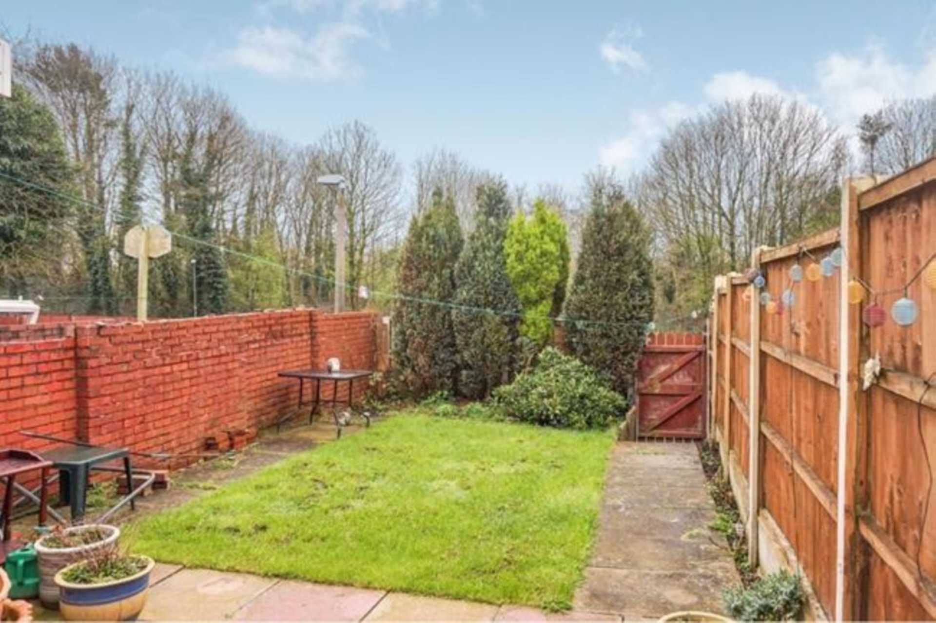 Additional Property Image 3 bedroom Town House to rent in Skelmersdale 9