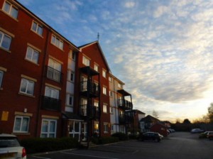 2 bedroom Flat to rent in Warrington