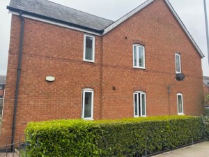 1 bedroom Flat to rent in Lutterworth