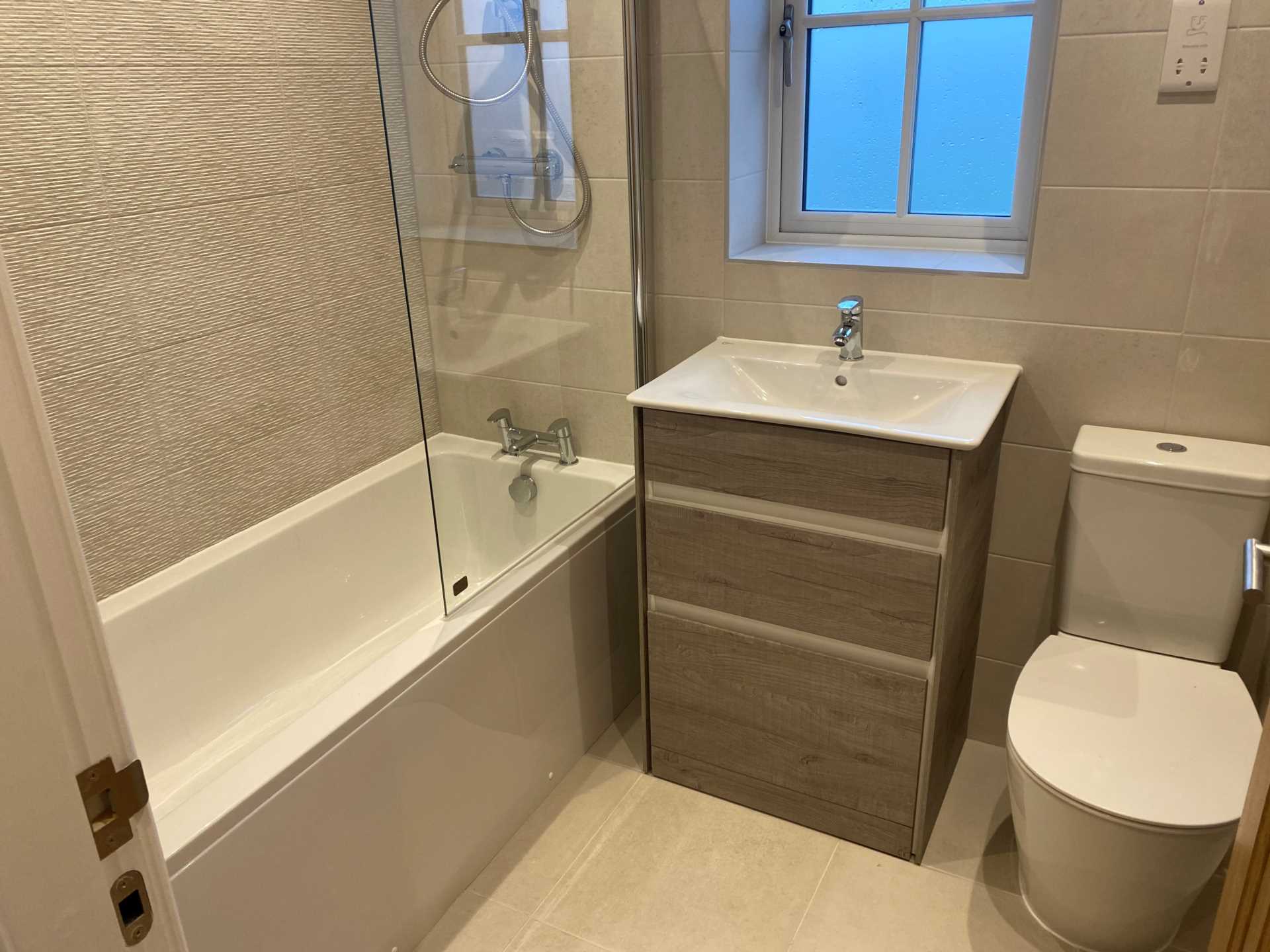 Additional Property Image 3 bedroom Semi Detached to rent in Lutterworth 13