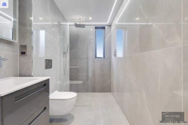 Additional Property Image 2 bedroom Flat for sale in London 5