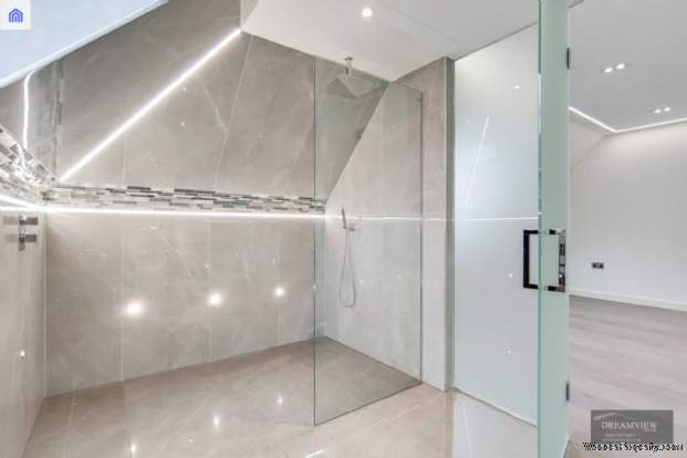 Additional Property Image 2 bedroom Flat for sale in London 6