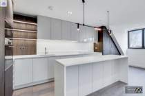 2 bedroom Flat for sale in London